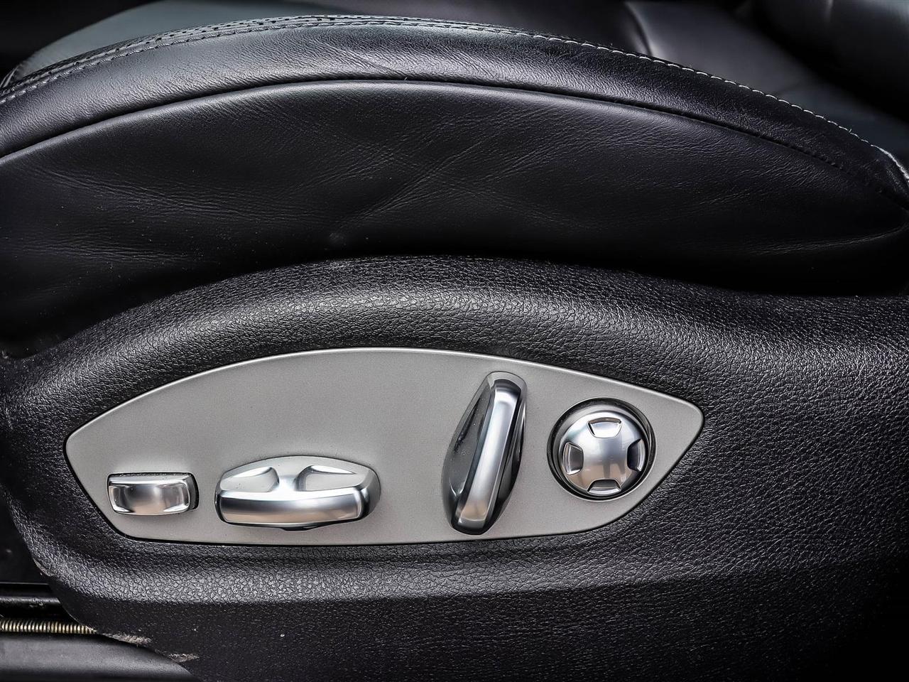 2020 Porsche Macan S Photo