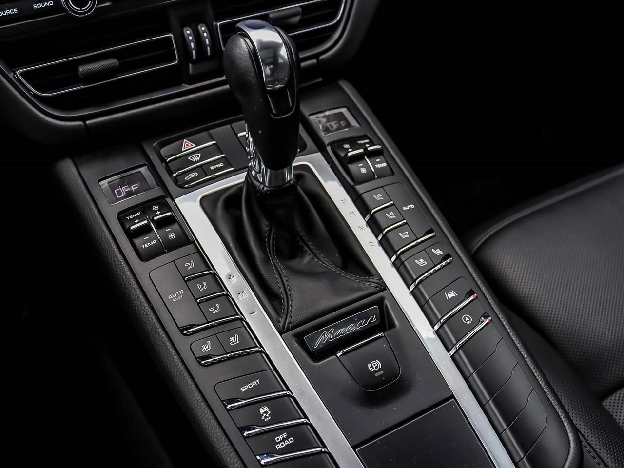 2020 Porsche Macan S Photo
