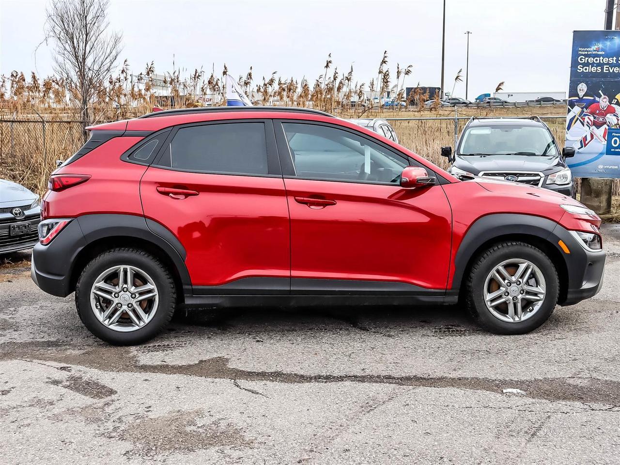 2022 Hyundai KONA Essential Photo