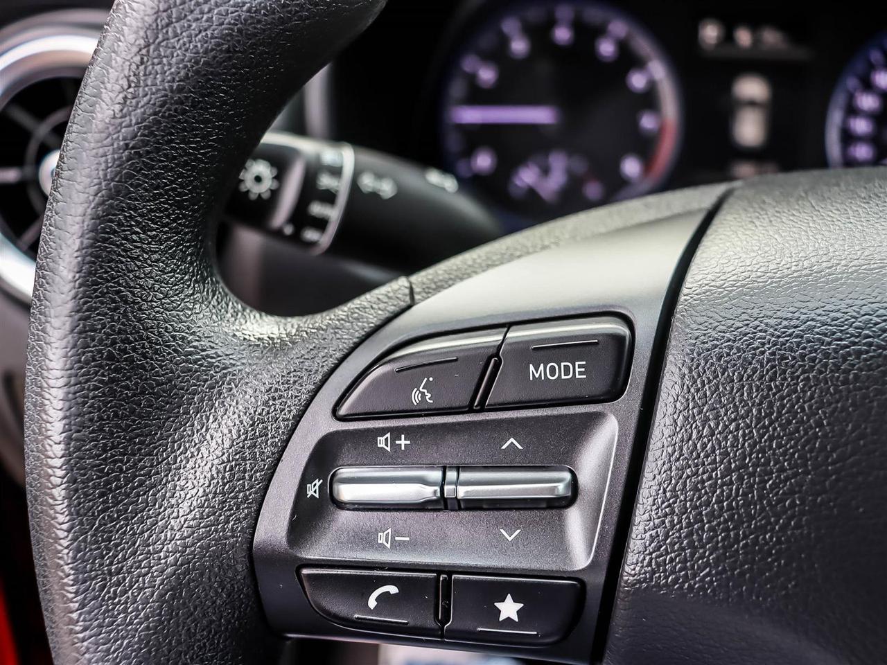 2022 Hyundai KONA Essential Photo