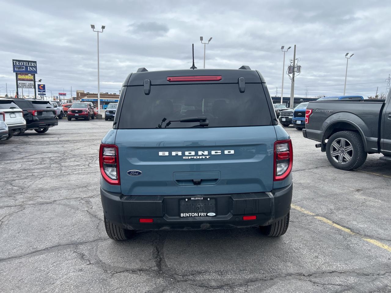 2022 Ford Bronco Sport OUTER BANKS 4X4 LOW KM LANE KEEPING TECH PKG Photo