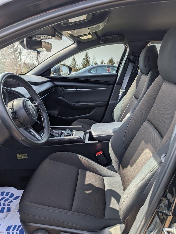 2025 Mazda Mazda3 Sport GS Auto FWD Photo