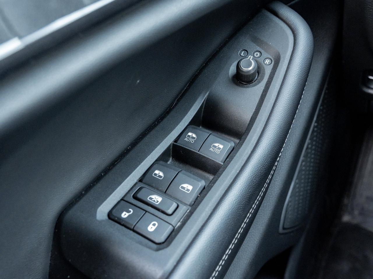 2021 Jeep Grand Cherokee L AWD Altitude   Clean Carfax   Navi   Remote Start Photo