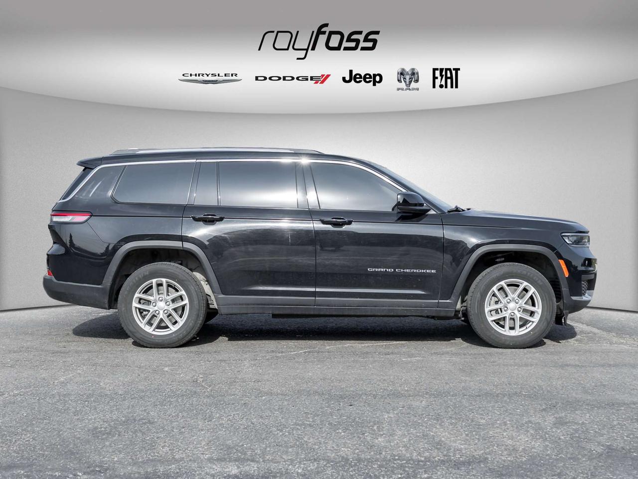 2023 Jeep Grand Cherokee Laredo   7-Seater   Keyless Entry   Blind Spot Photo2