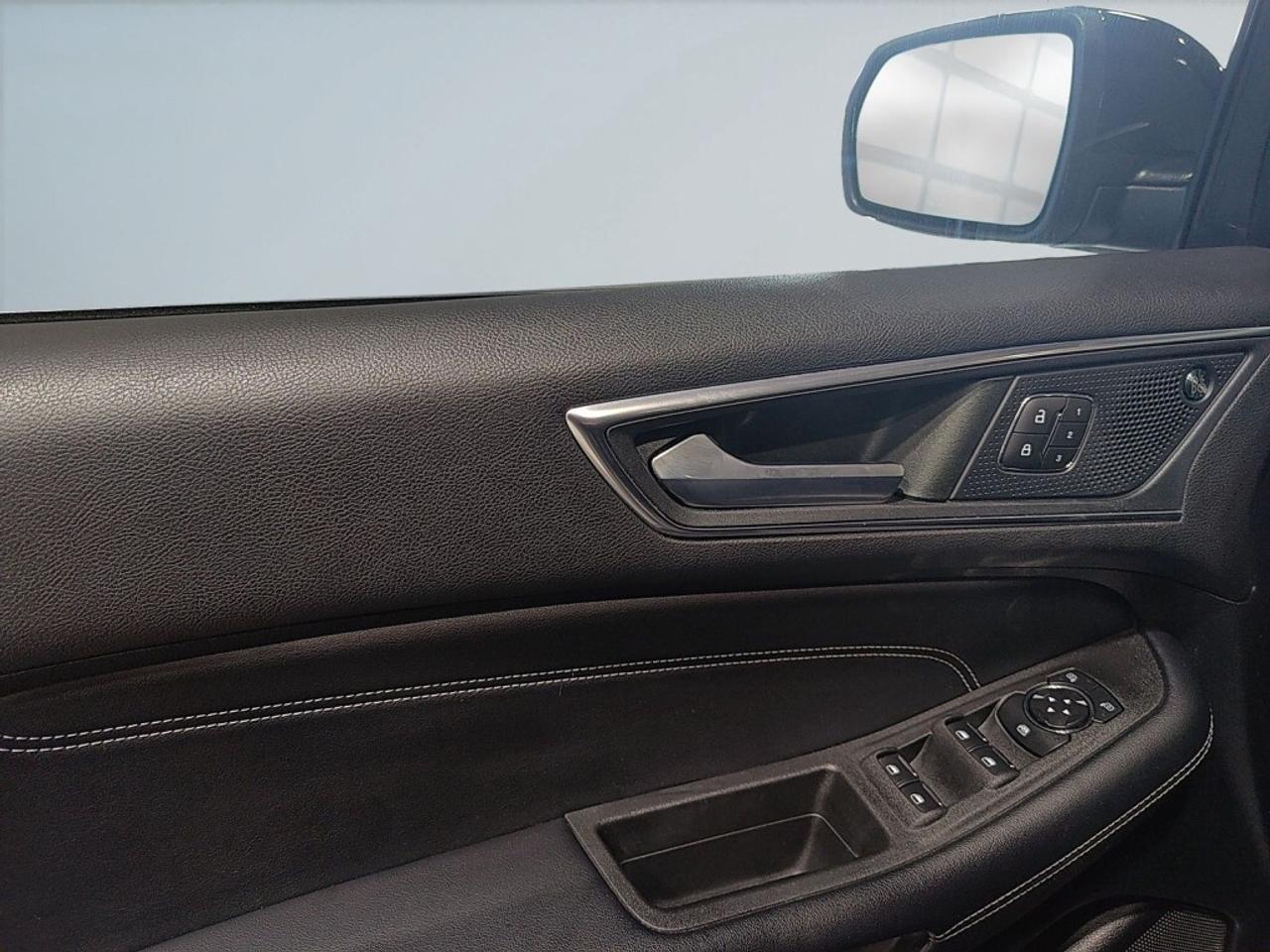 2022 Ford Edge Titanium AWD/ NAVI/Leather/Sunroof/Drive Aassist/R Photo