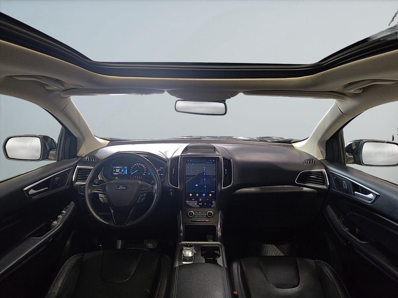 2022 Ford Edge Titanium AWD/ NAVI/Leather/Sunroof/Drive Aassist/R Photo