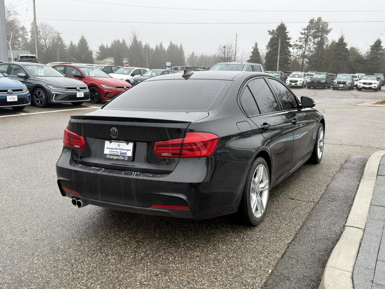 2018 BMW 3 Series  Photo