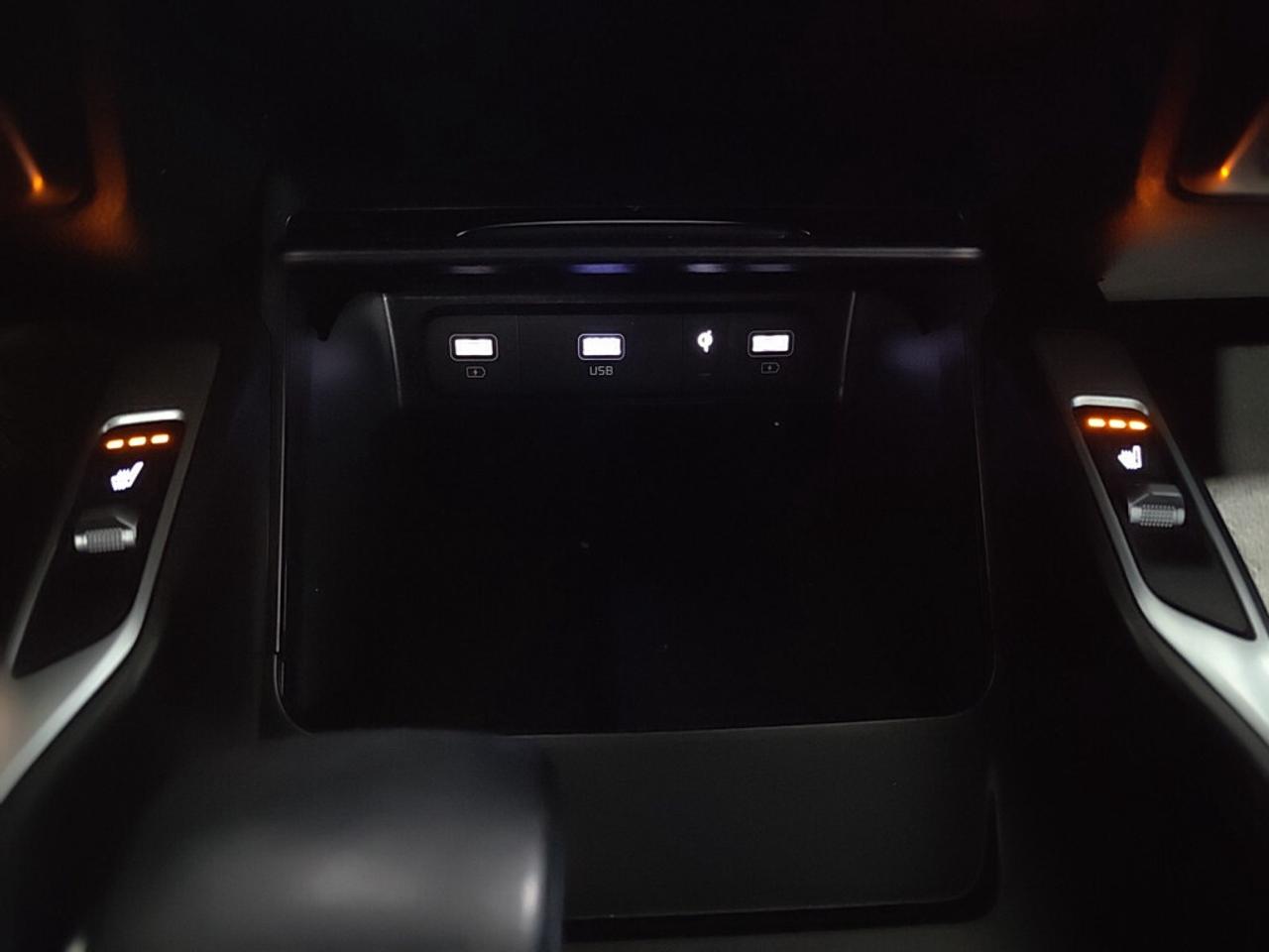 2023 Kia Sorento LX 7 Seater/ Drive Assist/NAVI Carplay/B Cam/ Clea Photo