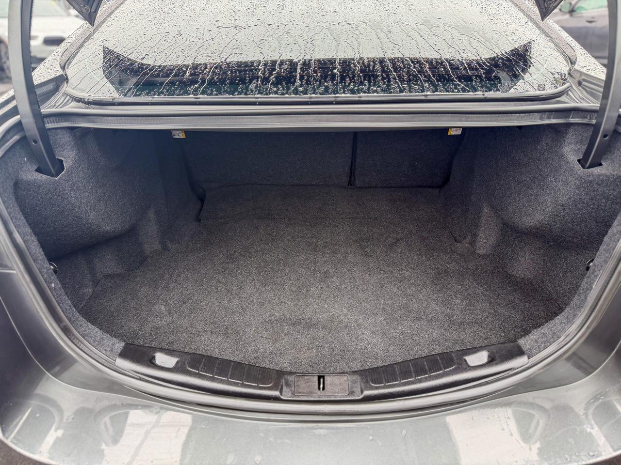 2020 Ford Fusion SE FWD Photo