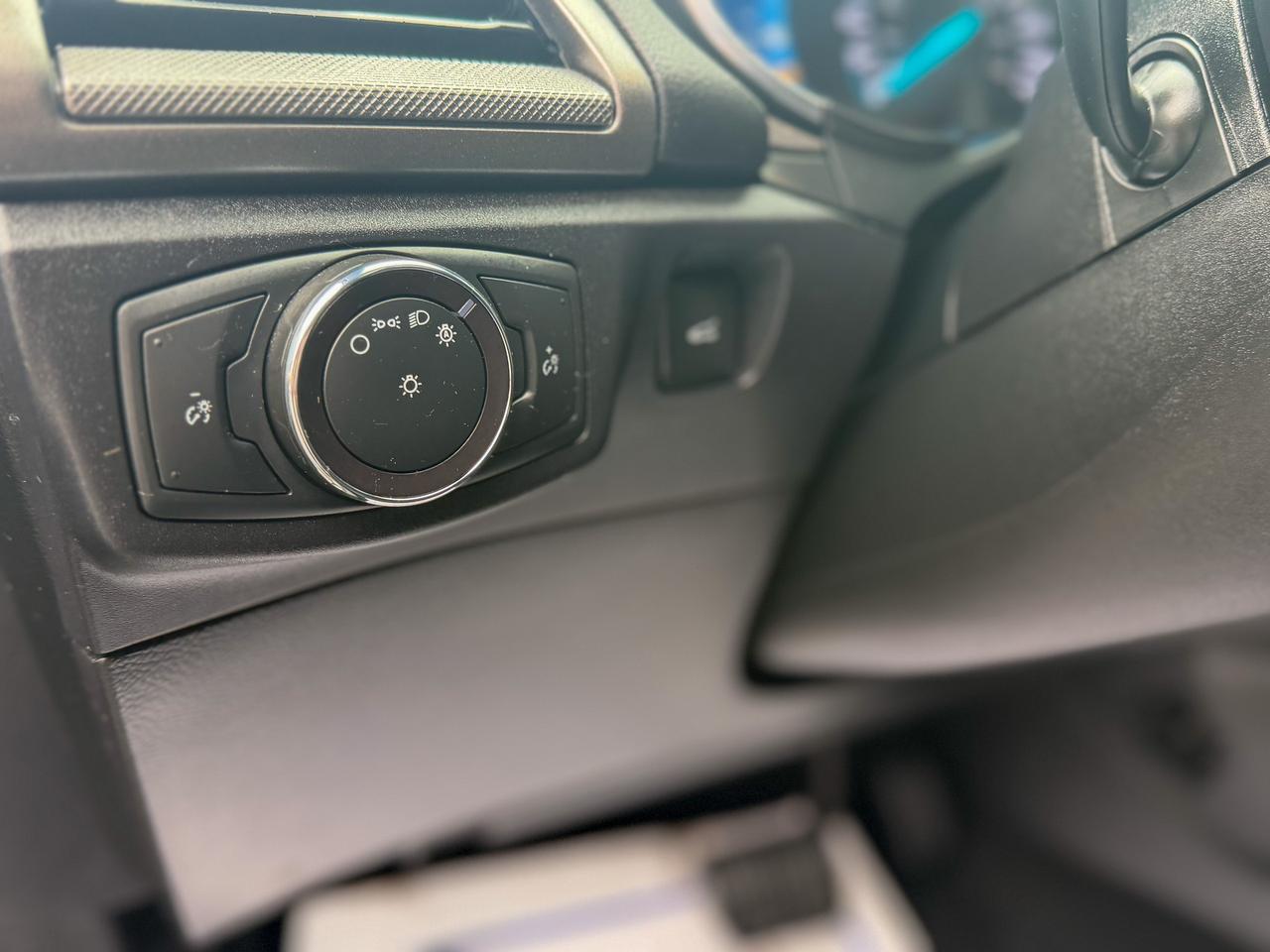 2020 Ford Fusion SE FWD Photo