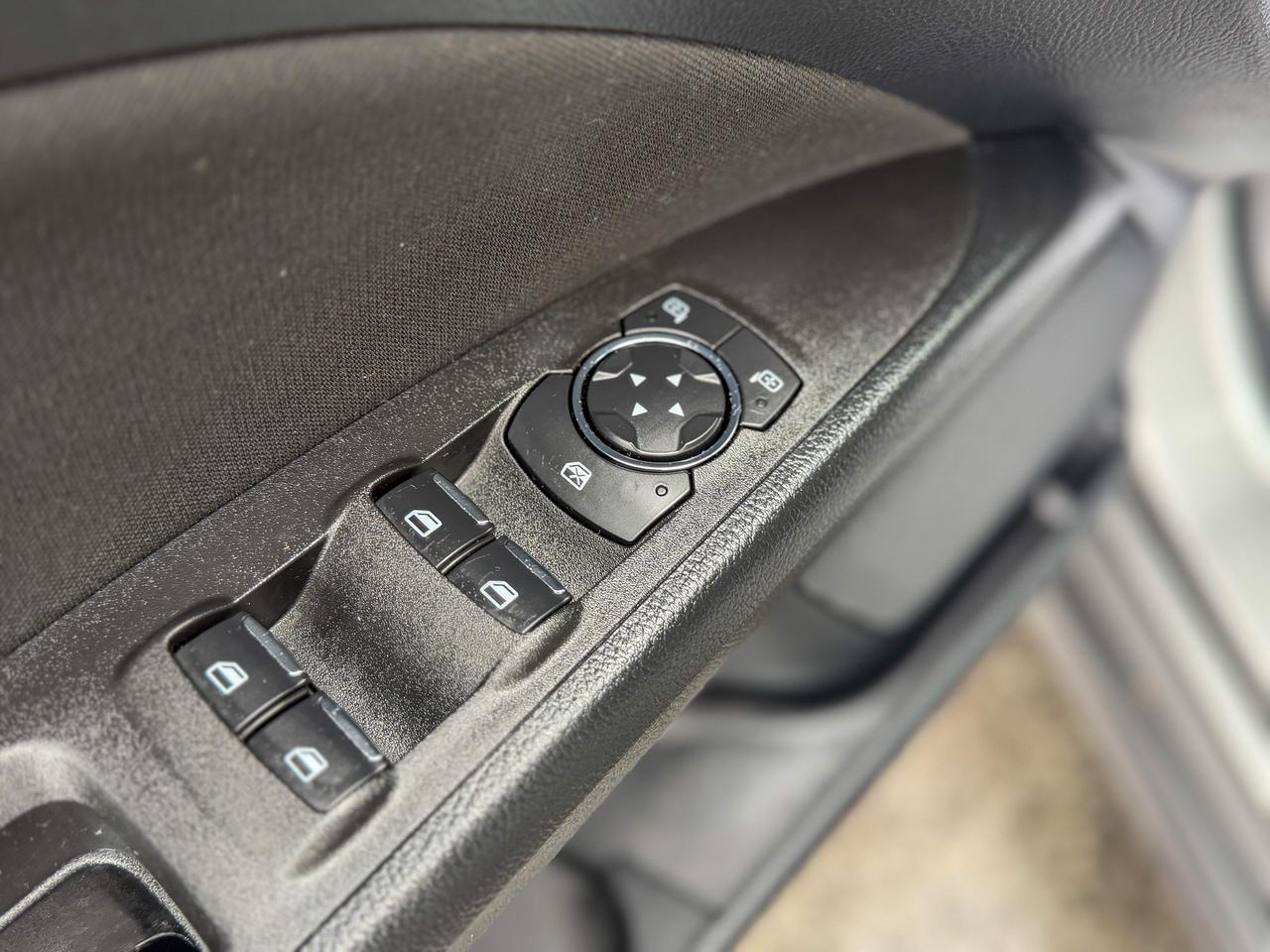 2020 Ford Fusion SE FWD Photo