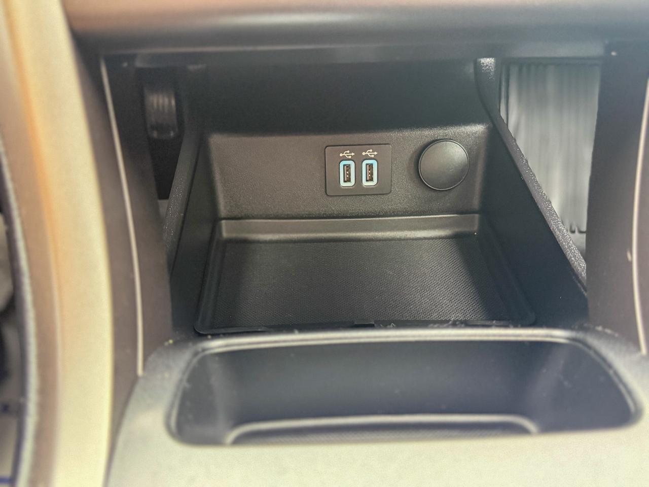 2020 Ford Fusion SE FWD Photo