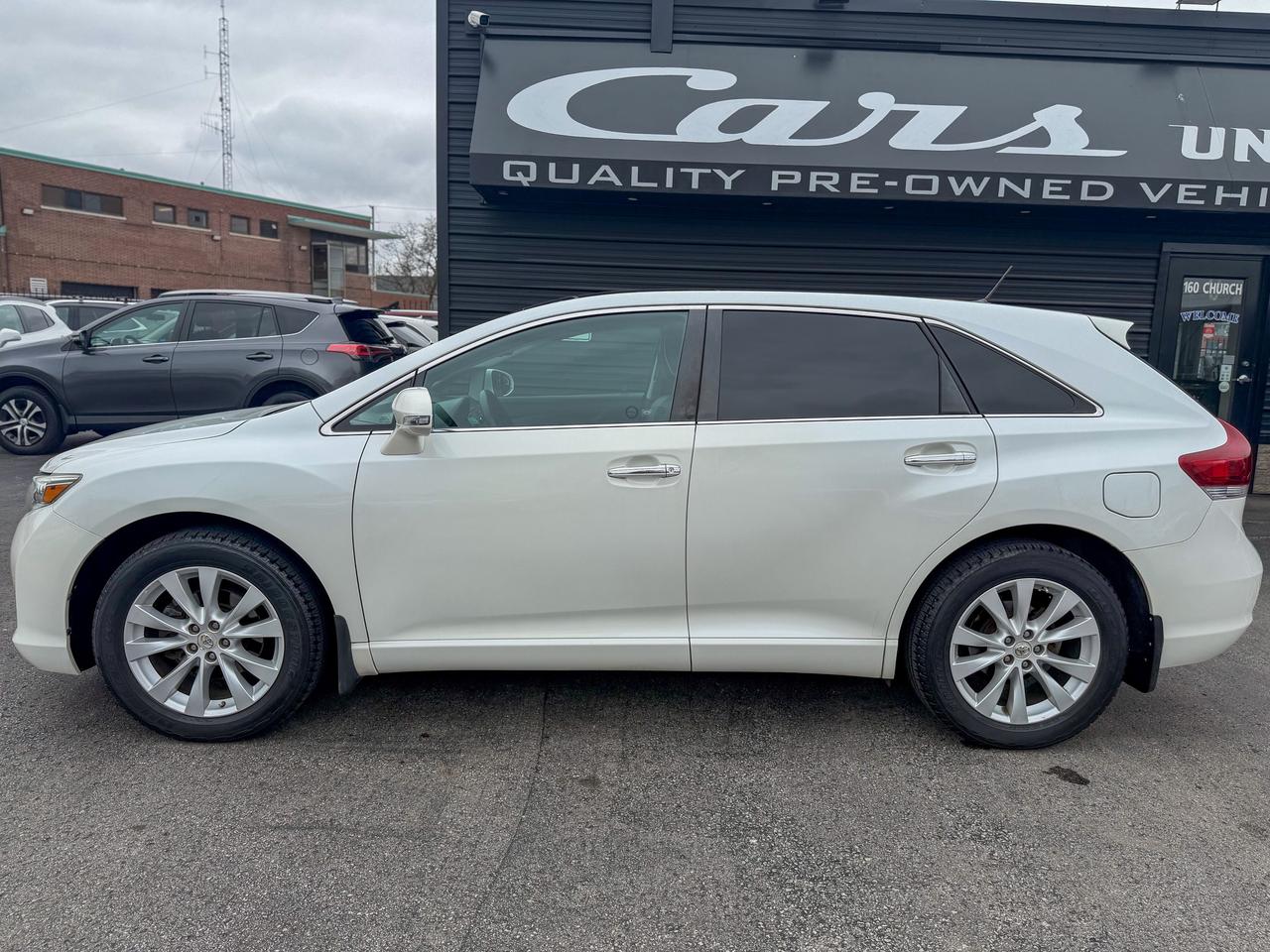 2013 Toyota Venza AWD/NAVI/ROOF/LEATHER/2.7L/LOW KM/NO ACCIDENTS Photo