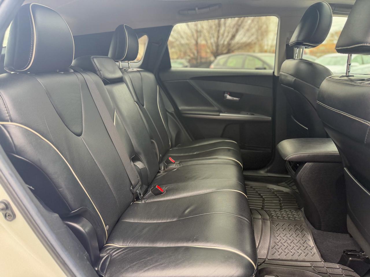 2013 Toyota Venza AWD/NAVI/ROOF/LEATHER/2.7L/LOW KM/NO ACCIDENTS Photo