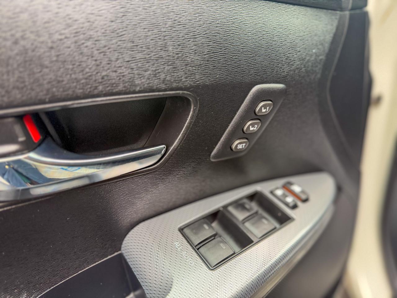 2013 Toyota Venza AWD/NAVI/ROOF/LEATHER/2.7L/LOW KM/NO ACCIDENTS Photo