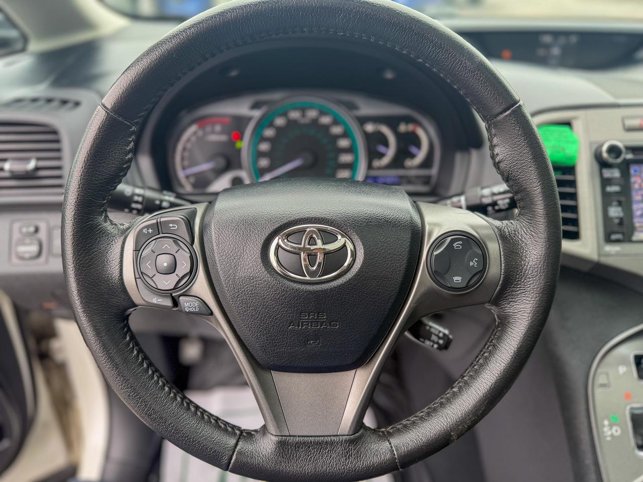 2013 Toyota Venza AWD/NAVI/ROOF/LEATHER/2.7L/LOW KM/NO ACCIDENTS Photo
