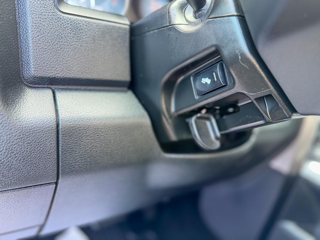 2016 RAM 1500 Limited-Crew Cab/4X4/NAVI/CAMERA/REMOTE/ROOF/3.0L Photo
