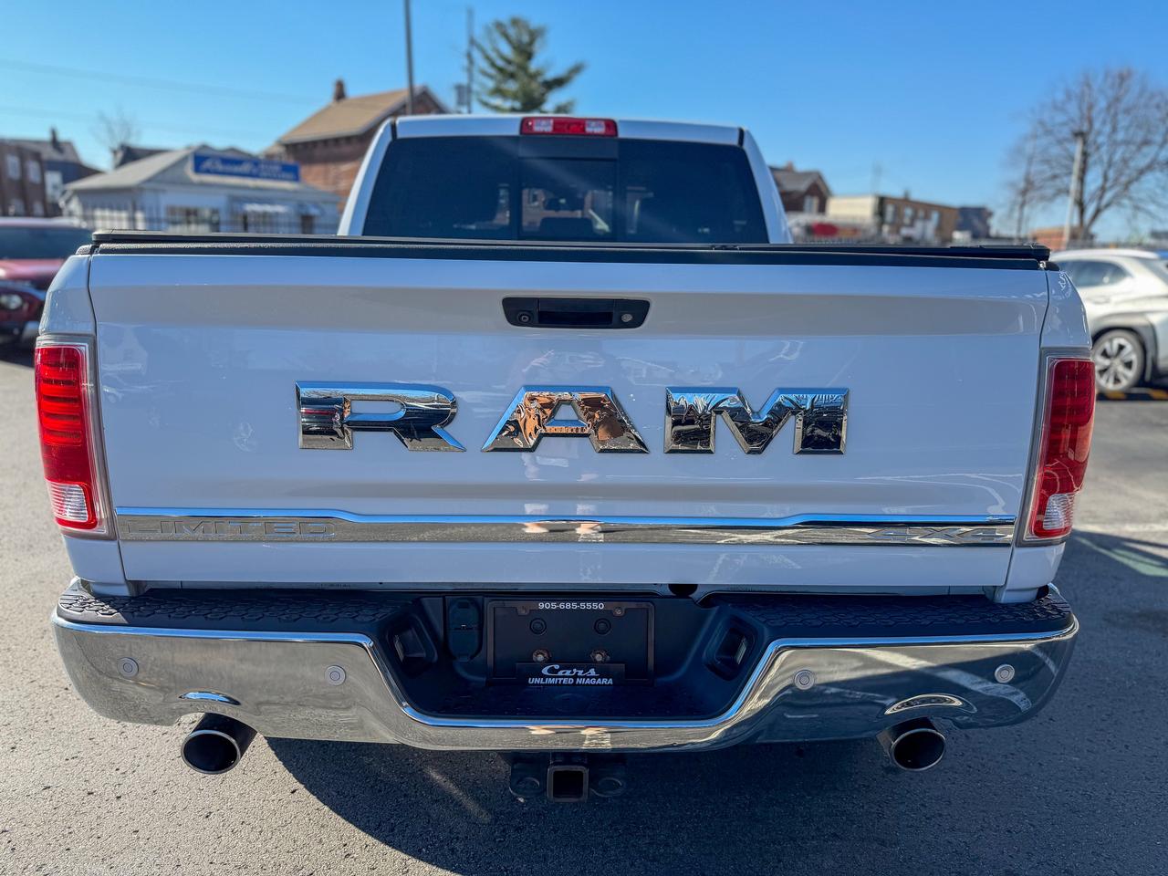2016 RAM 1500 Limited-Crew Cab/4X4/NAVI/CAMERA/REMOTE/ROOF/3.0L Photo