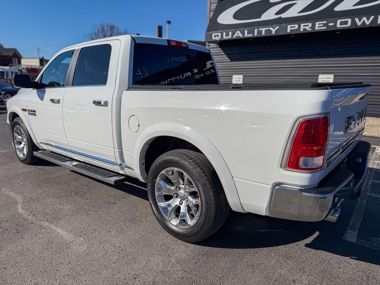 2016 RAM 1500 Limited-Crew Cab/4X4/CAMERA/REMOTE/ROOF/3.0L Photo