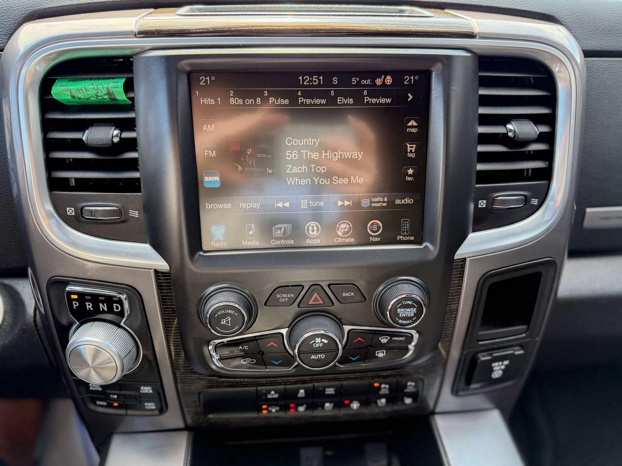 2016 RAM 1500 Limited-Crew Cab/4X4/CAMERA/REMOTE/ROOF/3.0L Photo