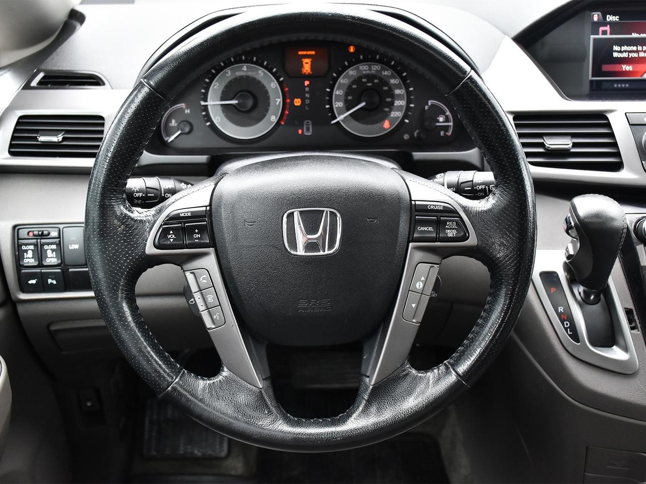 2015 Honda Odyssey Touring ~8 Passenger ~Nav ~Cam ~Leather ~Sunroof Photo