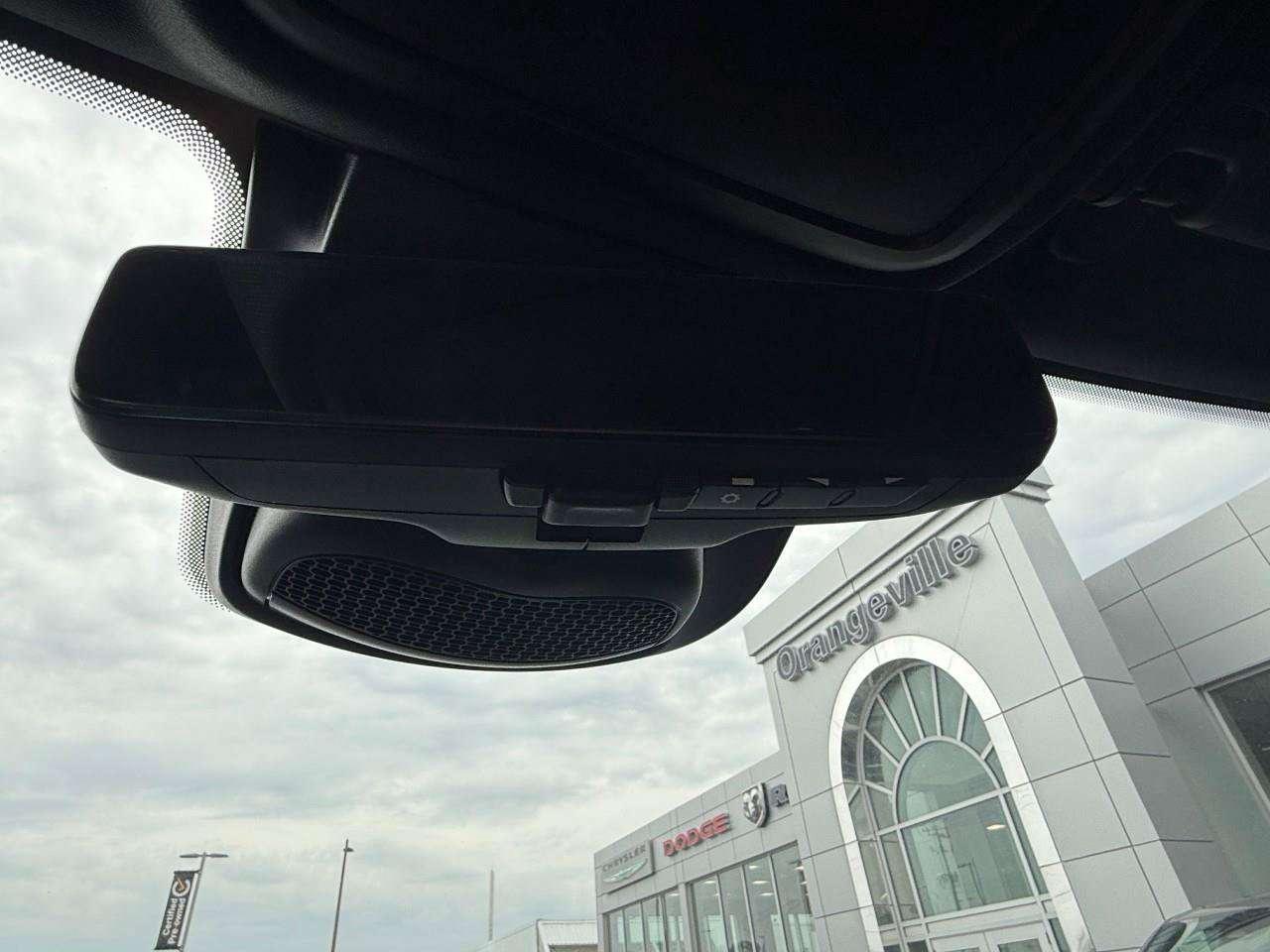 2022 RAM 1500 REBEL, 5.7L HEMI VVT V8 W/FUELSAVER MDS, 4X4, ALLOYS, LEATHER INTERIOR, ONE OWNER, CERTIFIED PRE-OWNED! Photo