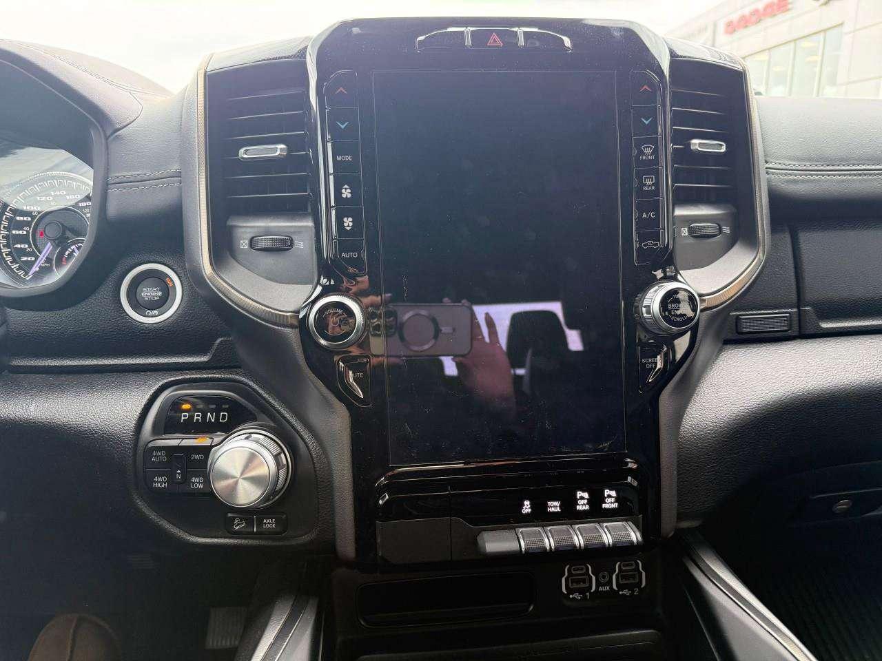 2022 RAM 1500 REBEL, 5.7L HEMI VVT V8 W/FUELSAVER MDS, 4X4, ALLOYS, LEATHER INTERIOR, ONE OWNER, CERTIFIED PRE-OWNED! Photo