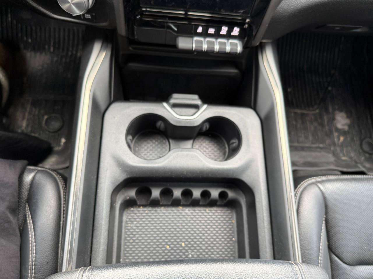 2022 RAM 1500 REBEL, 5.7L HEMI VVT V8 W/FUELSAVER MDS, 4X4, ALLOYS, LEATHER INTERIOR, ONE OWNER, CERTIFIED PRE-OWNED! Photo