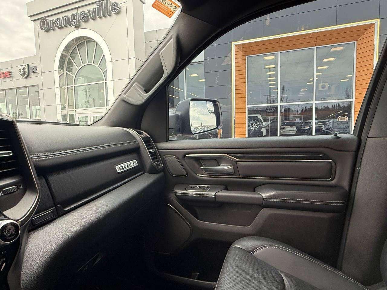 2022 RAM 1500 REBEL, 5.7L HEMI VVT V8 W/FUELSAVER MDS, 4X4, ALLOYS, LEATHER INTERIOR, ONE OWNER, CERTIFIED PRE-OWNED! Photo