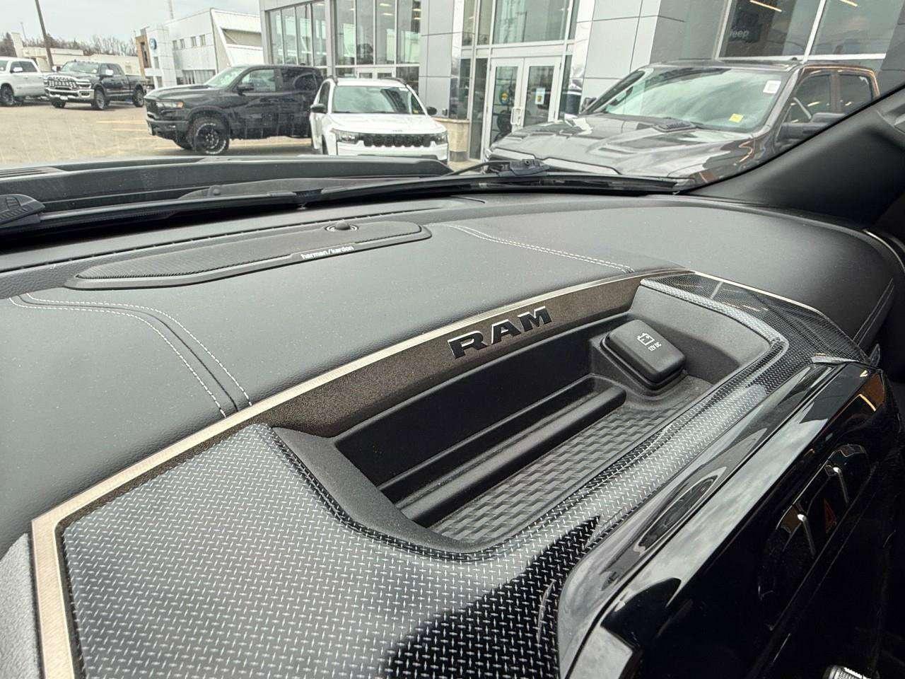 2022 RAM 1500 REBEL, 5.7L HEMI VVT V8 W/FUELSAVER MDS, 4X4, ALLOYS, LEATHER INTERIOR, ONE OWNER, CERTIFIED PRE-OWNED! Photo