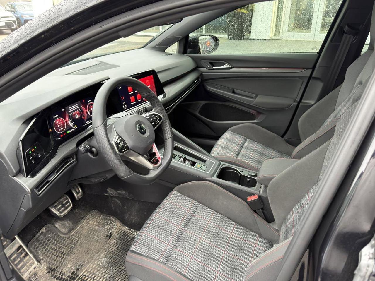 2022 Volkswagen Golf GTI  Photo