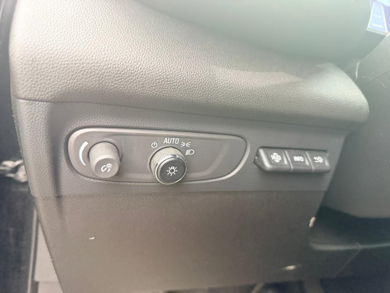 2022 Buick Envision AvenirAVENIR, 2.0L 4-CYL, AWD, ALLOYS, LEATHER, CI Photo