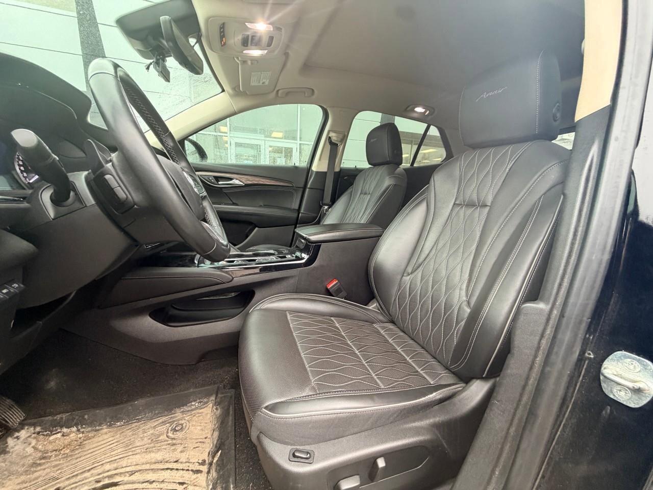 2022 Buick Envision AvenirAVENIR, 2.0L 4-CYL, AWD, ALLOYS, LEATHER, CI Photo