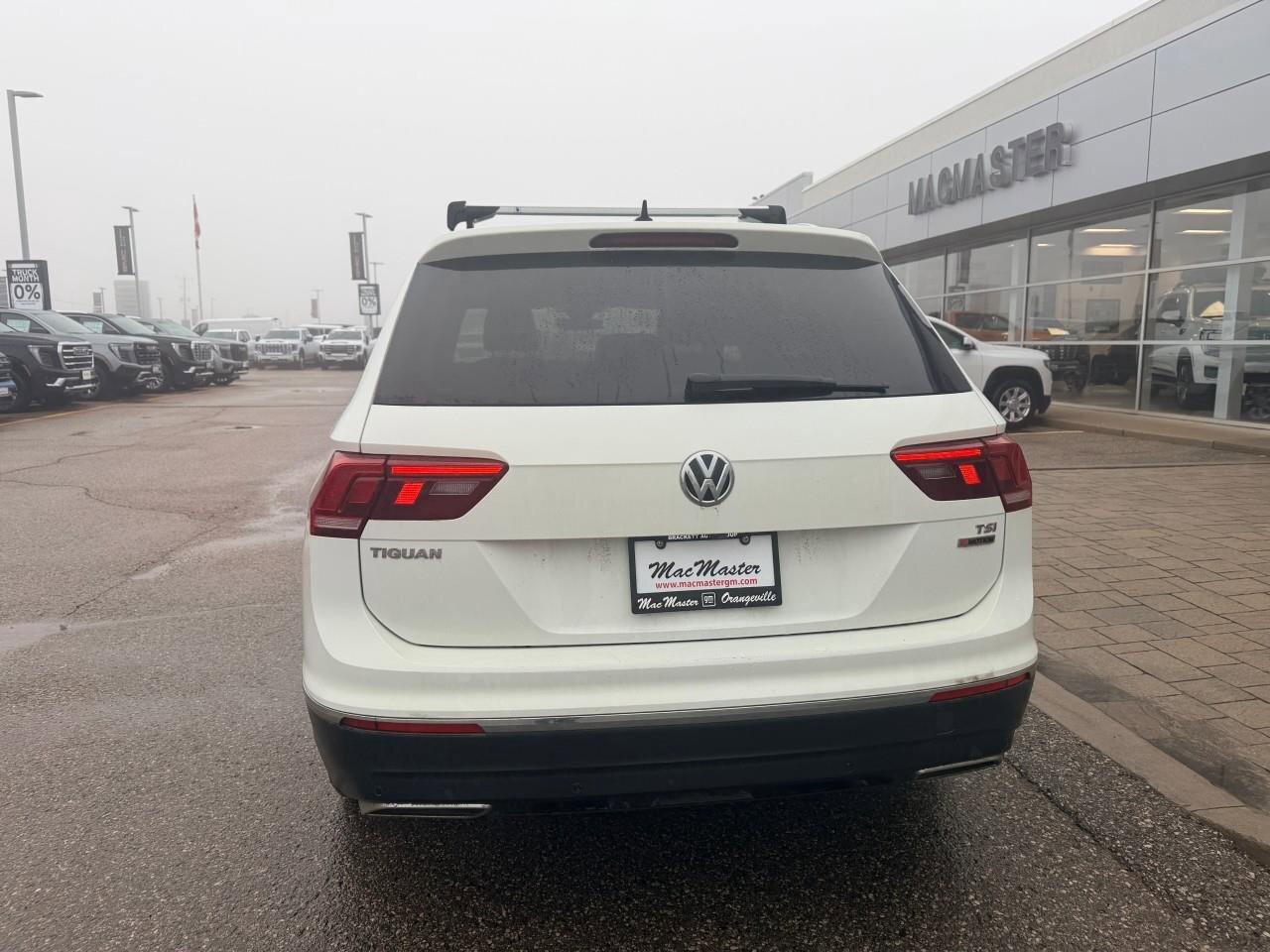 2018 Volkswagen Tiguan SEL PremiumHIGHLINE, 2.0L 4-CYL, AWD, ALLOYS, LEAT Photo