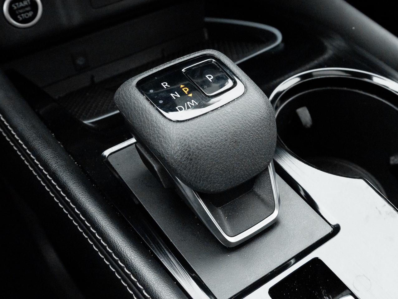 2023 Nissan Rogue AWD Platinum, Nav, Camera, Leather, Sunroof Photo