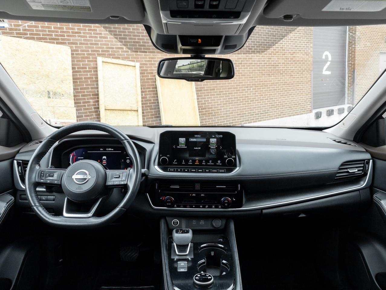 2023 Nissan Rogue AWD Platinum, Nav, Camera, Leather, Sunroof Photo