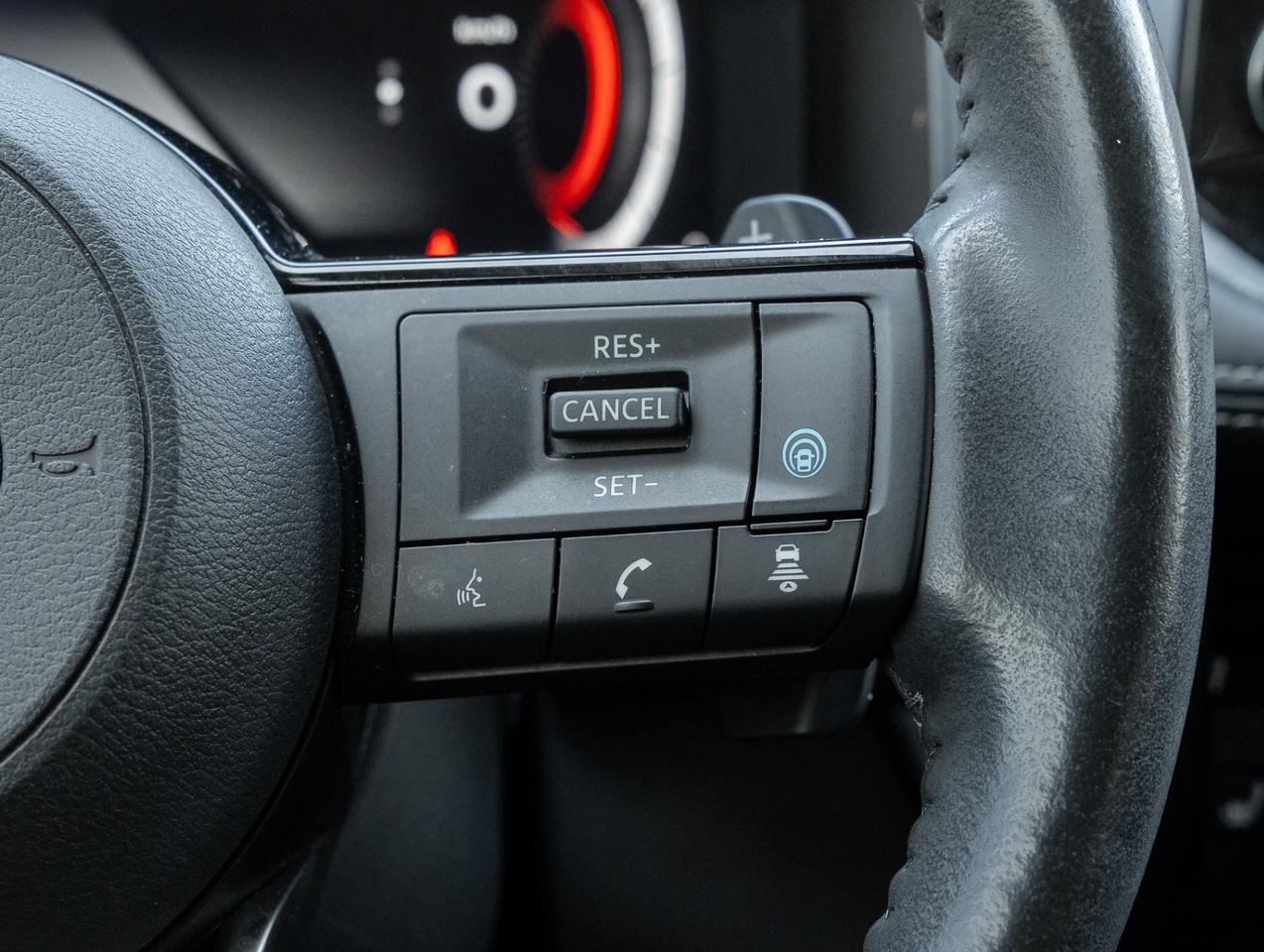 2023 Nissan Rogue AWD Platinum, Nav, Camera, Leather, Sunroof Photo