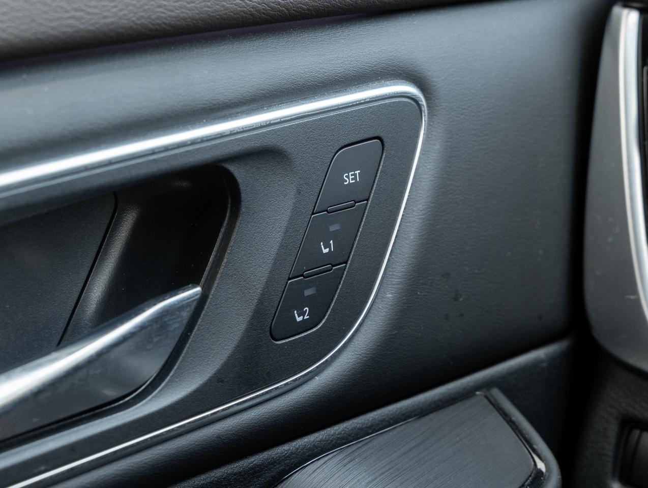 2023 Nissan Rogue AWD Platinum, Nav, Camera, Leather, Sunroof Photo