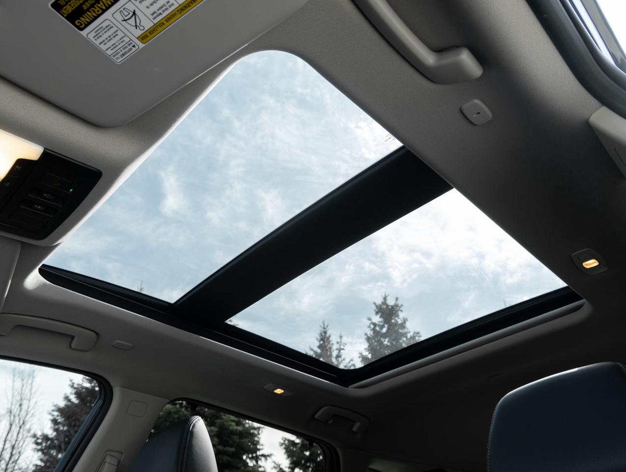 2023 Nissan Rogue AWD Platinum, Nav, Camera, Leather, Sunroof Photo