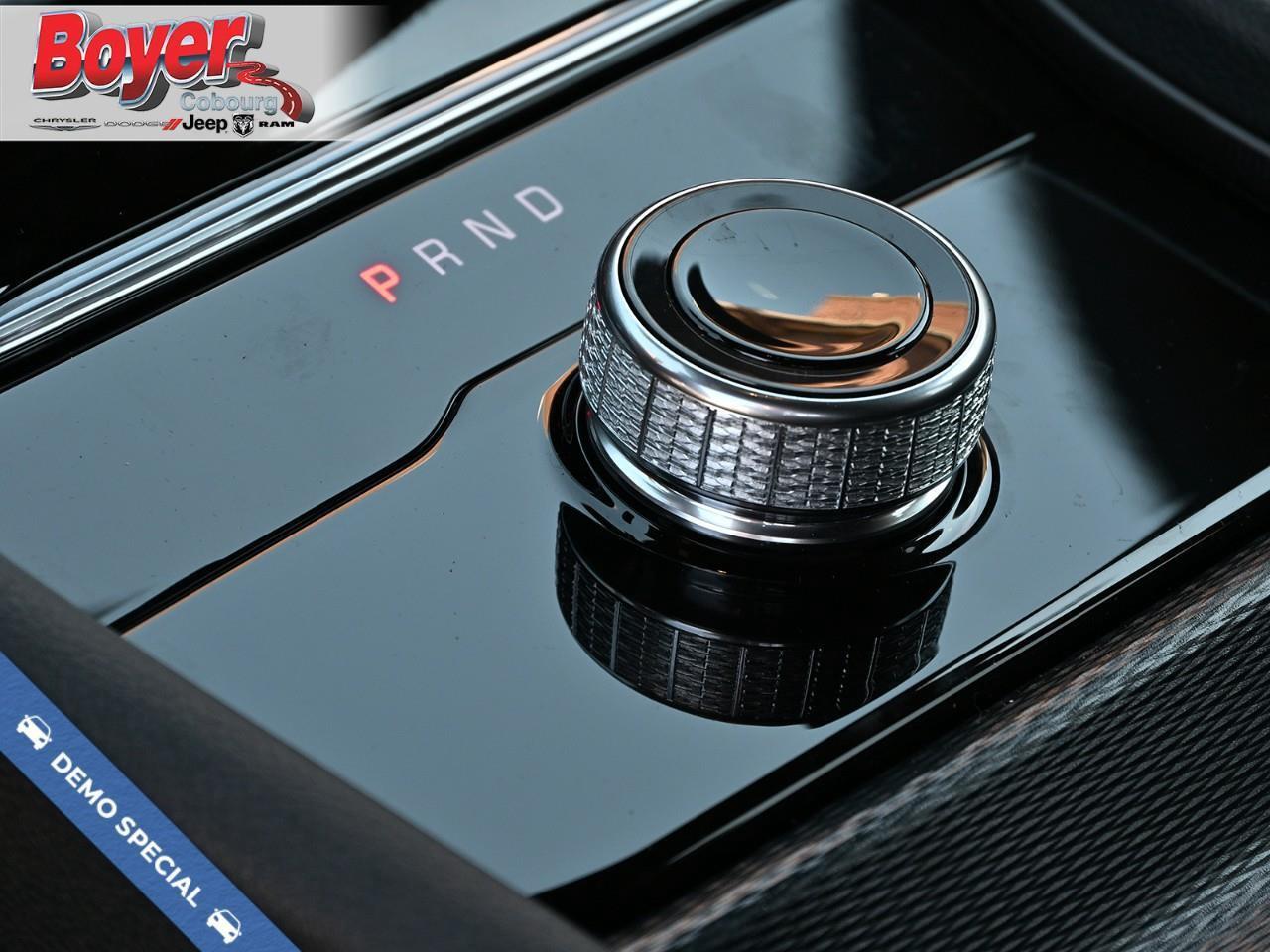 2025 Jeep Grand Cherokee L Laredo 6 PASSENGER SEATING WAS MSRP: $71025 REMOTE Photo