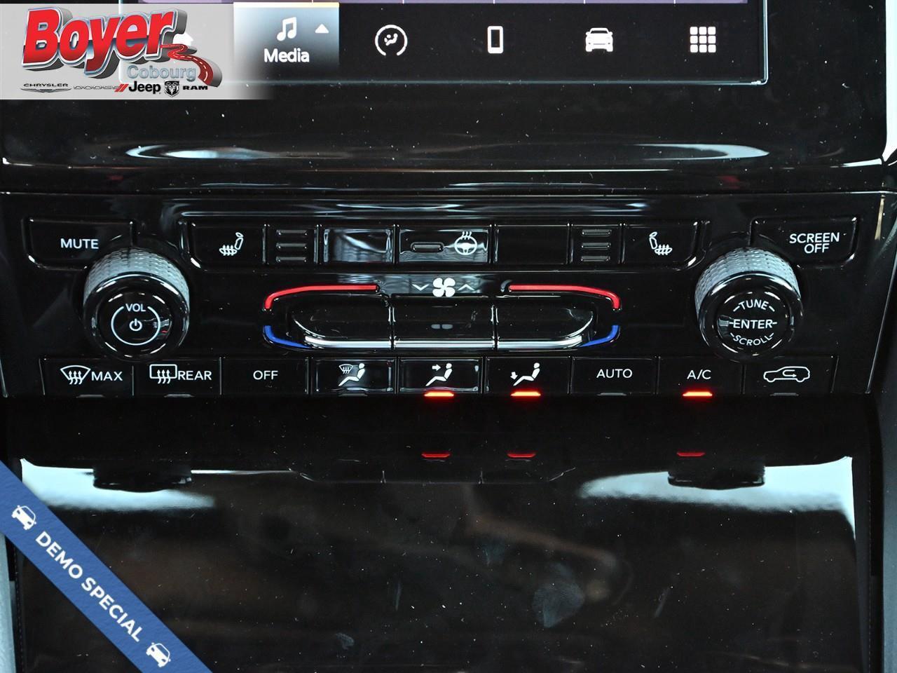 2025 Jeep Grand Cherokee L Laredo 6 PASSENGER SEATING WAS MSRP: $71025 REMOTE Photo