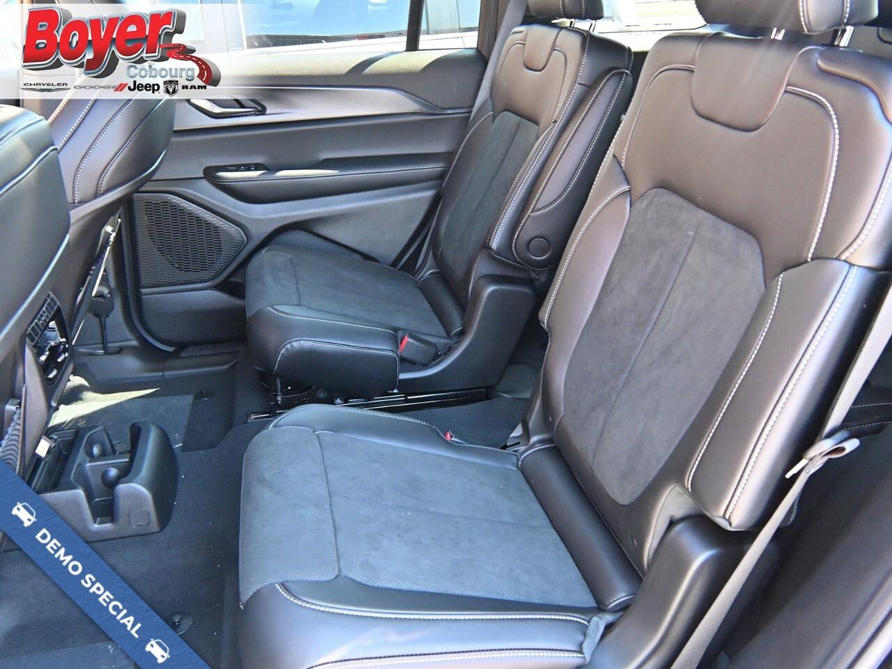 2025 Jeep Grand Cherokee L ALTITUDE 4X4 Photo