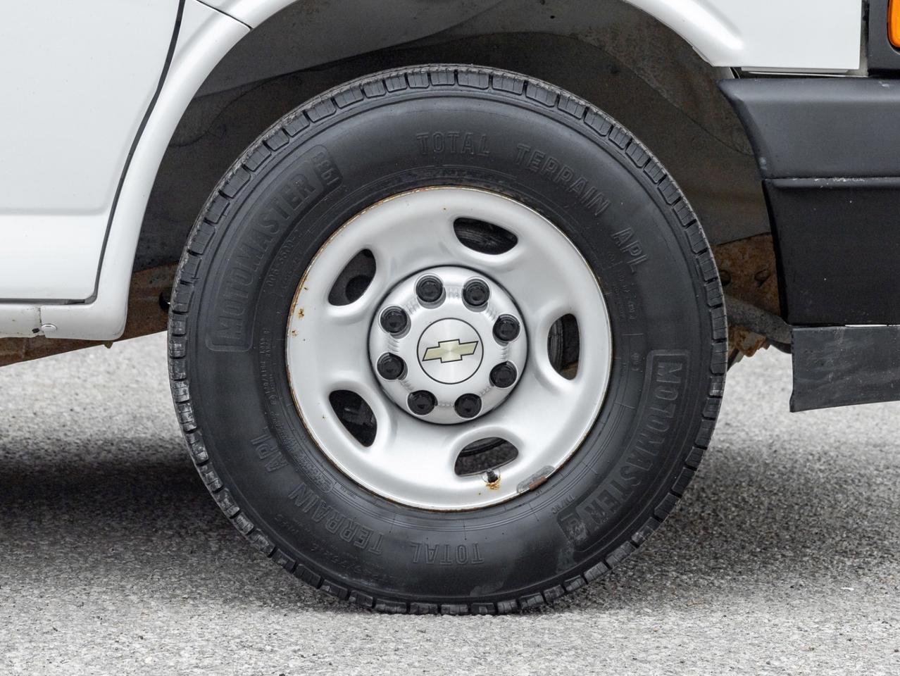 2023 Chevrolet Express RWD 2500 155, Camera Photo3