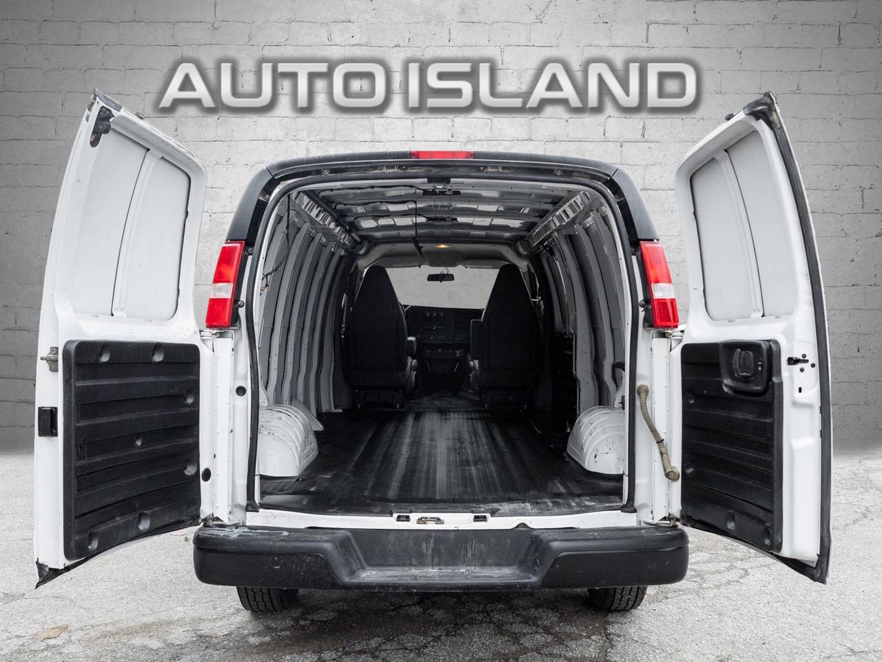 2023 Chevrolet Express RWD 2500 155, Camera Photo