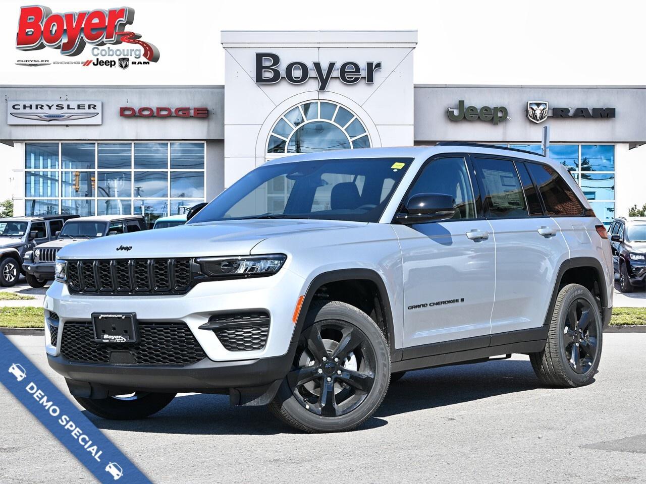 2025 Jeep Grand Cherokee LAREDO 4x4 Photo