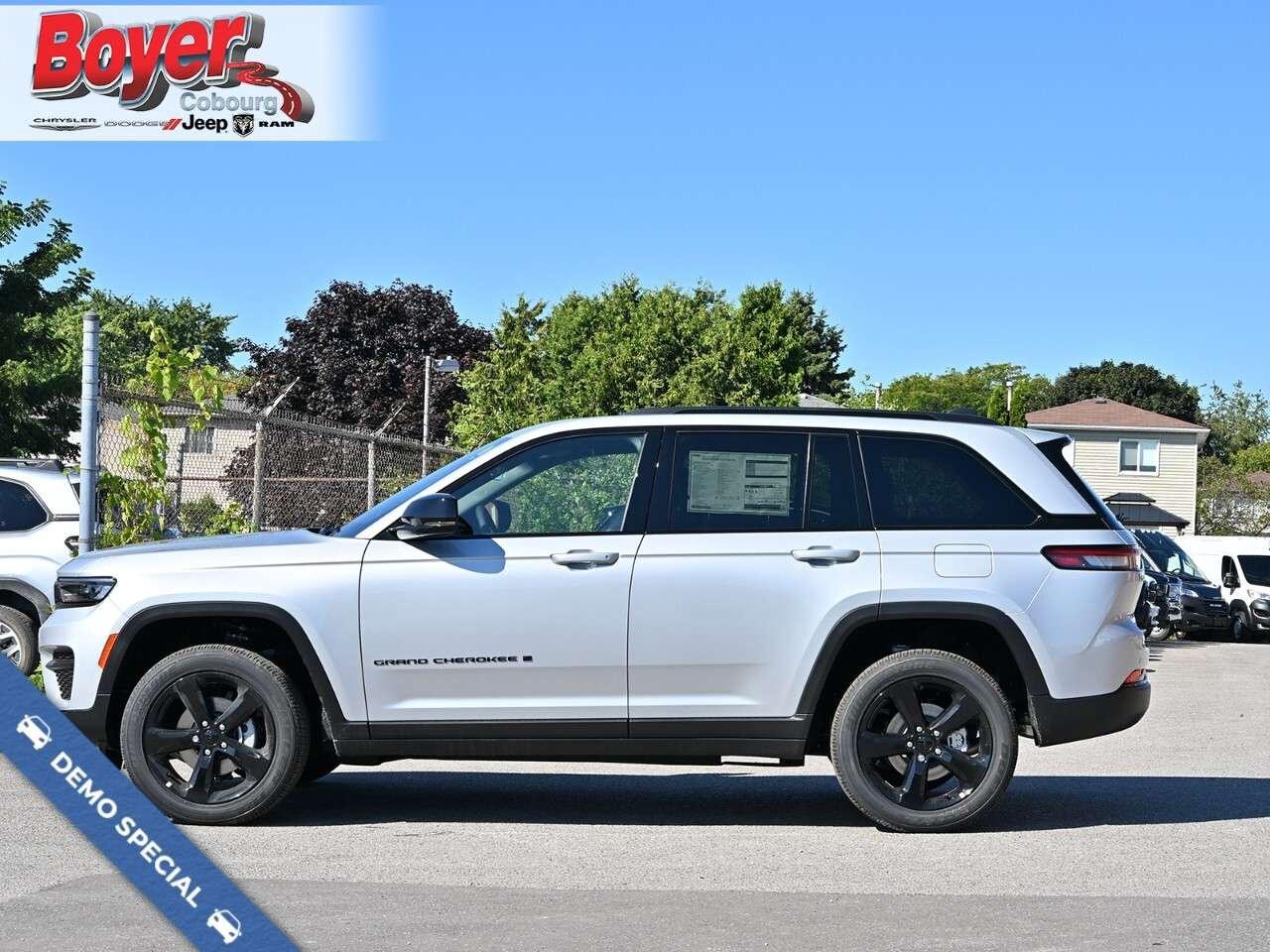 2025 Jeep Grand Cherokee Altitude 4x4 WAS MSRP: $ 66855 PARKVIEW REAR BACK- Photo