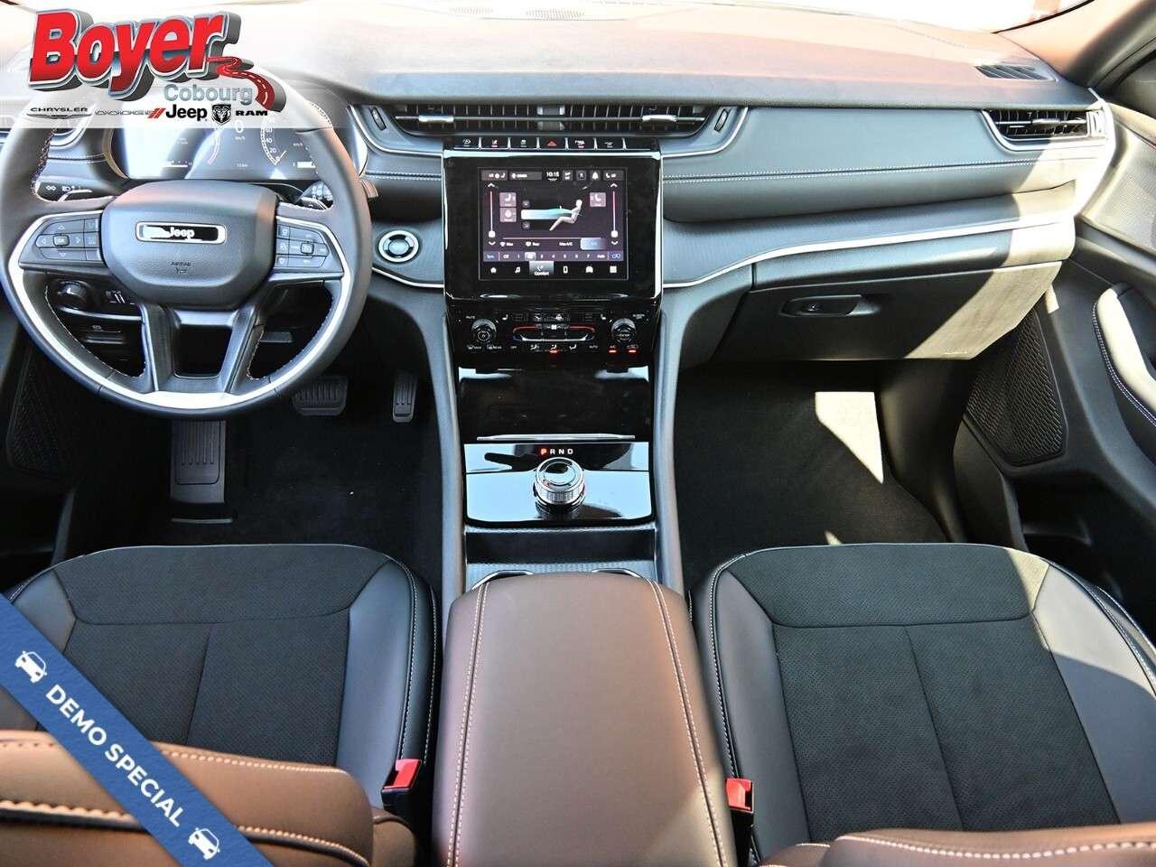 2025 Jeep Grand Cherokee Altitude 4x4 WAS MSRP: $ 66855 PARKVIEW REAR BACK- Photo
