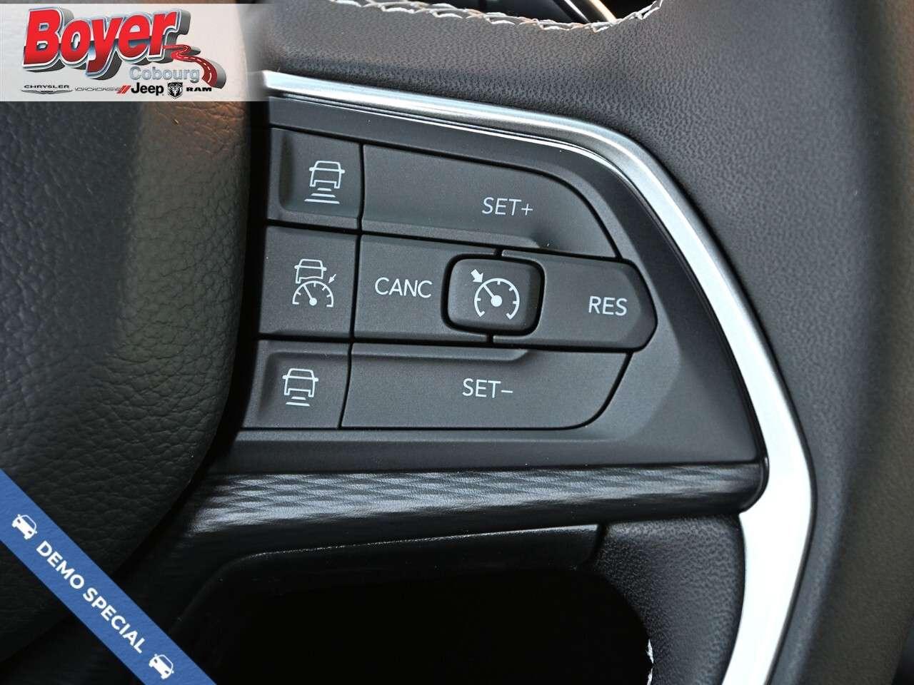 2025 Jeep Grand Cherokee Altitude 4x4 WAS MSRP: $ 66855 PARKVIEW REAR BACK- Photo