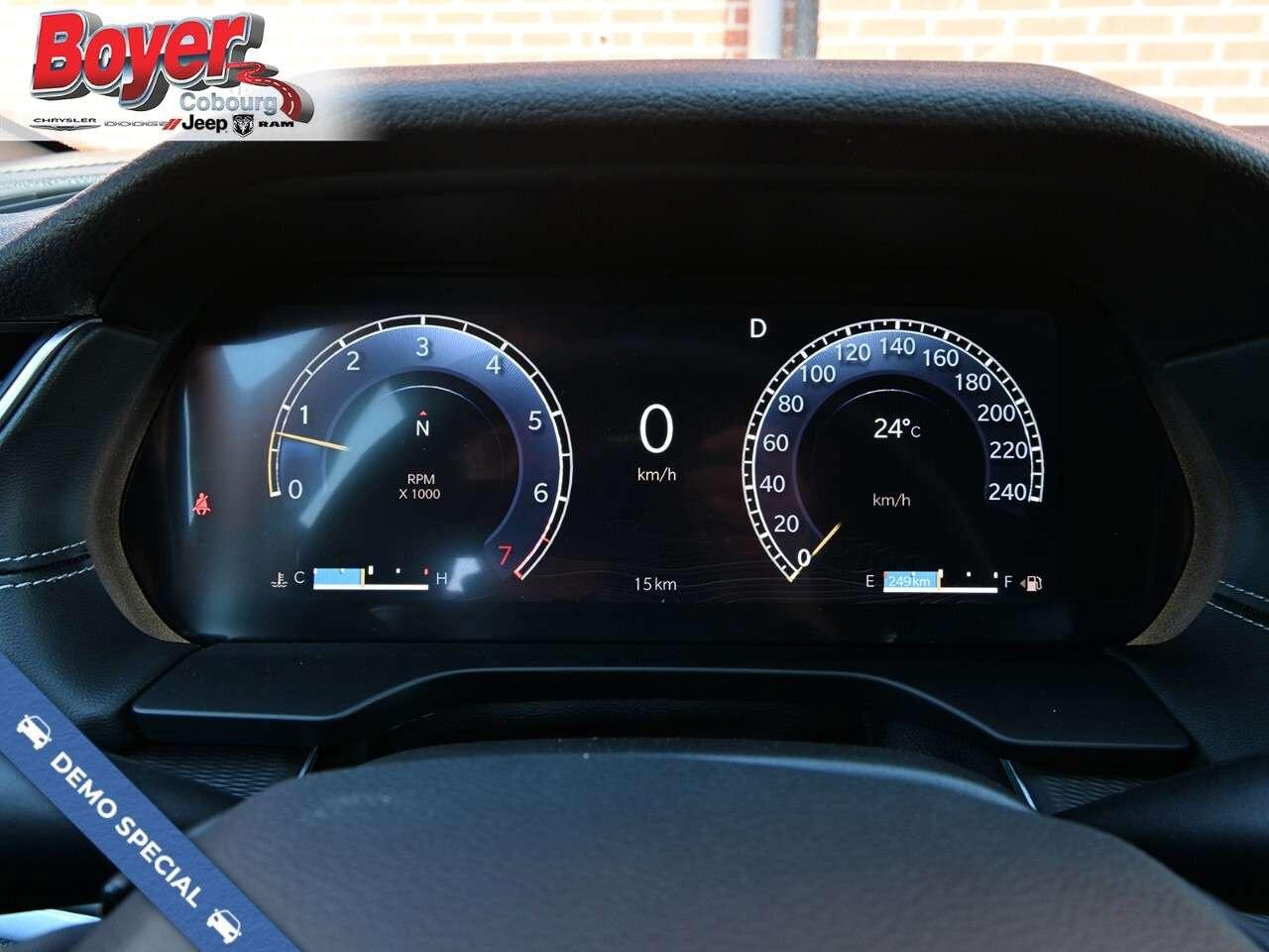 2025 Jeep Grand Cherokee Altitude 4x4 WAS MSRP: $ 66855 PARKVIEW REAR BACK- Photo