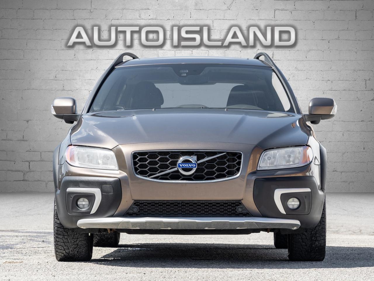 2015 Volvo XC70 2015.5 AWD Wgn T6, Leather, Sunroof Photo